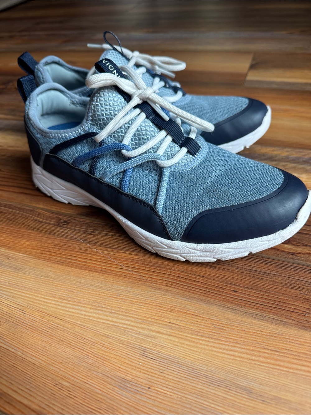 Vionic women’s size 7 - Picture 3 of 10